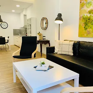 Apartamento Homely Luxury Atarazanas, Málaga