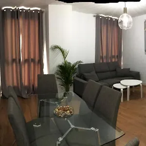 Apartamento En El Centro De Teatinos, Málaga