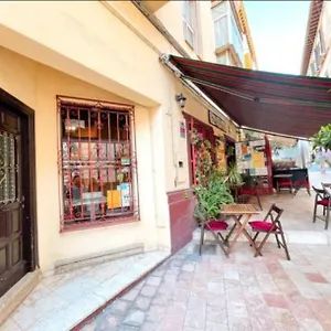 apartamento-centrico-muy-luminoso-junto-al-teatro.es-andalucia.com/