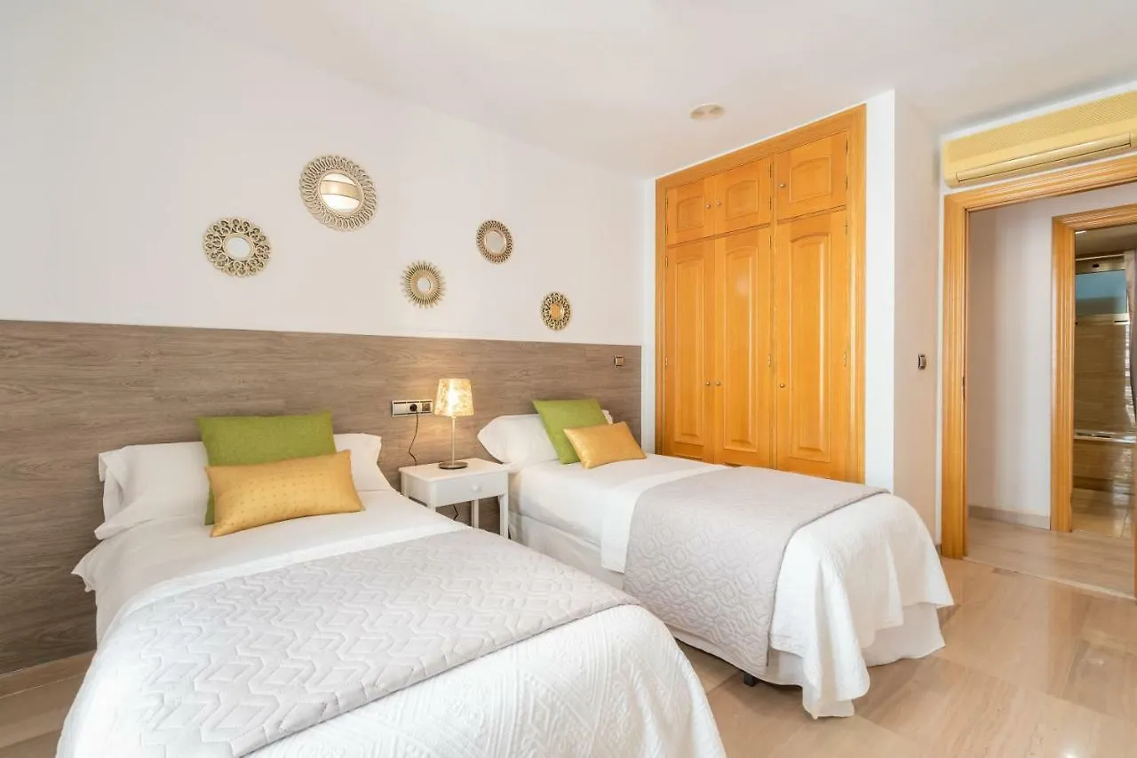 Iloftmalaga Larios-Strachan Spain